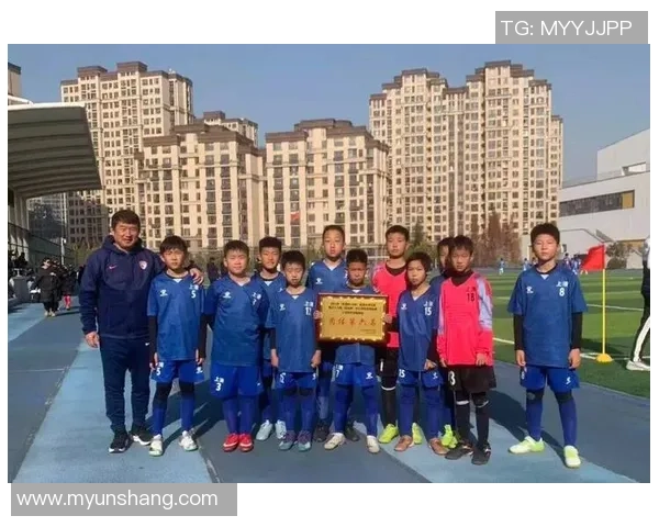 武汉足球队的拼搏之路联合会杯特别报道展现奋斗精神与团队力量